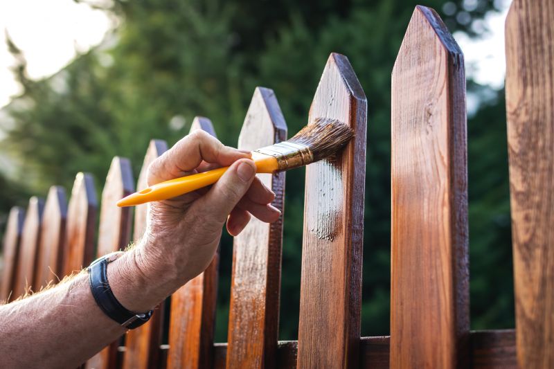 Seasonal Fence Service Timing